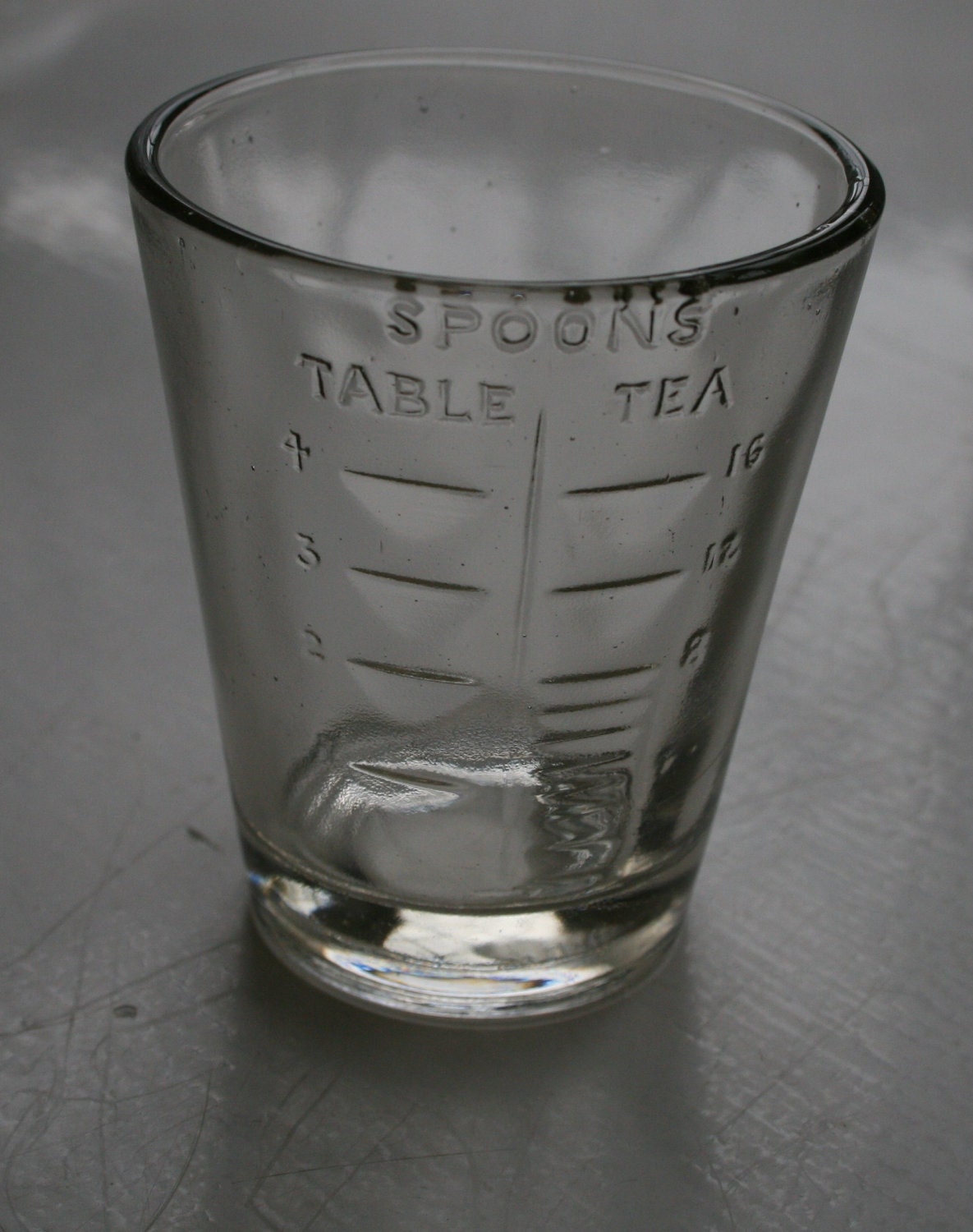 Vintage Glass Measuring Cup Or Beaker Teaspoons 9694