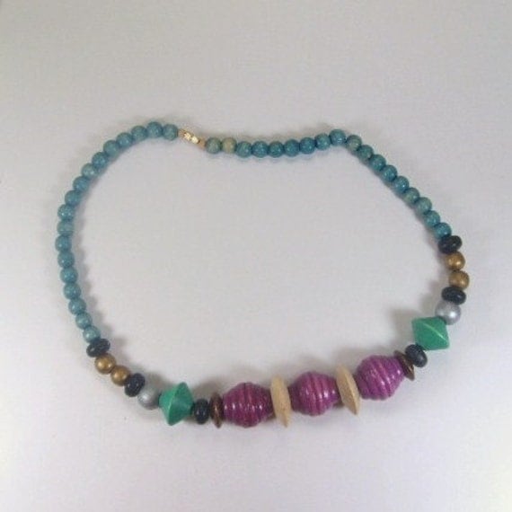 Vintage wood beads barrel clasp necklace by jewelry715 on Etsy