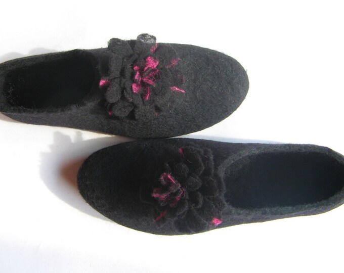 Pom Pom Felt Slipper, Black Wool Slippers - Womens Slippers - House Shoes - Mothers Day Gift - Rubber Soles - Handmade Slippers