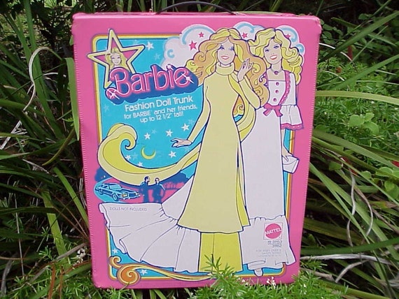 BARBIE FASHION TRUNK