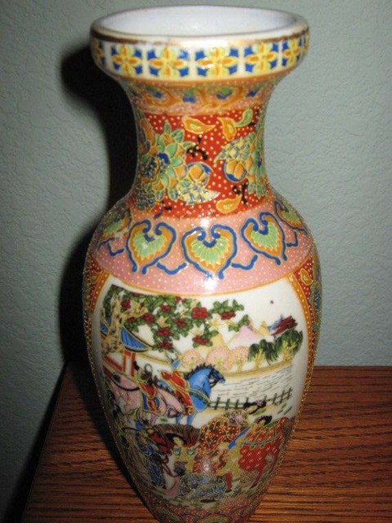 Antique Japanese Moriage Satsuma Vase