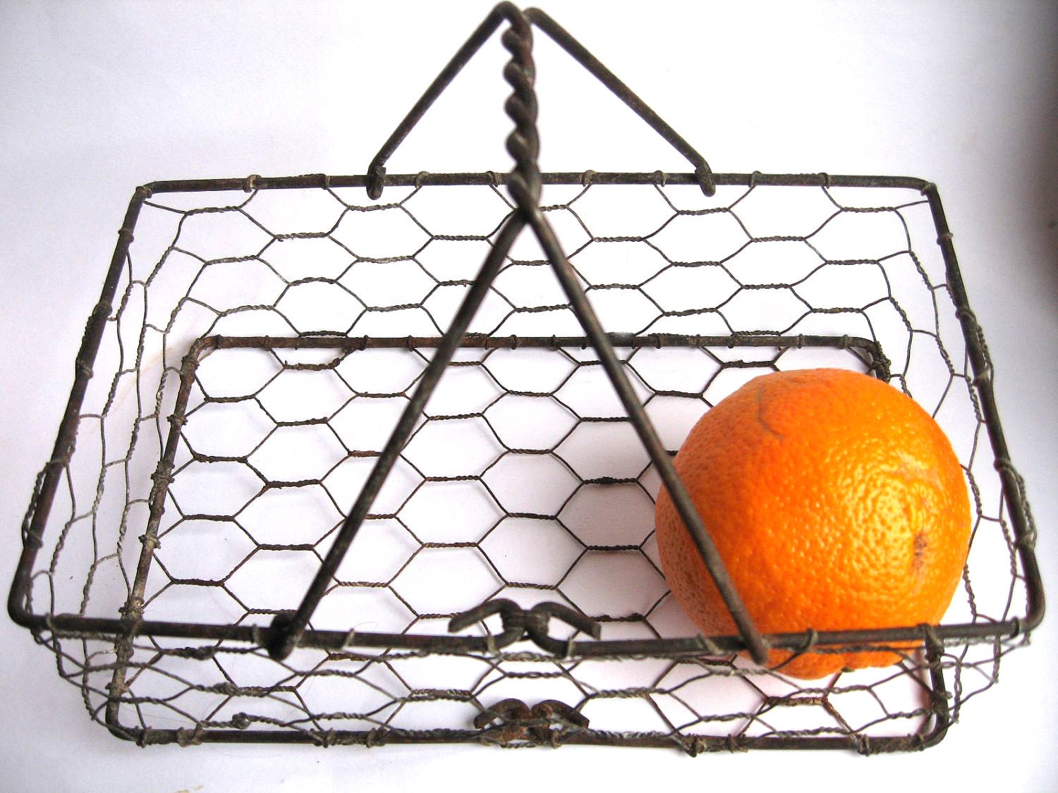 vintage rectangular chicken wire basket with handle