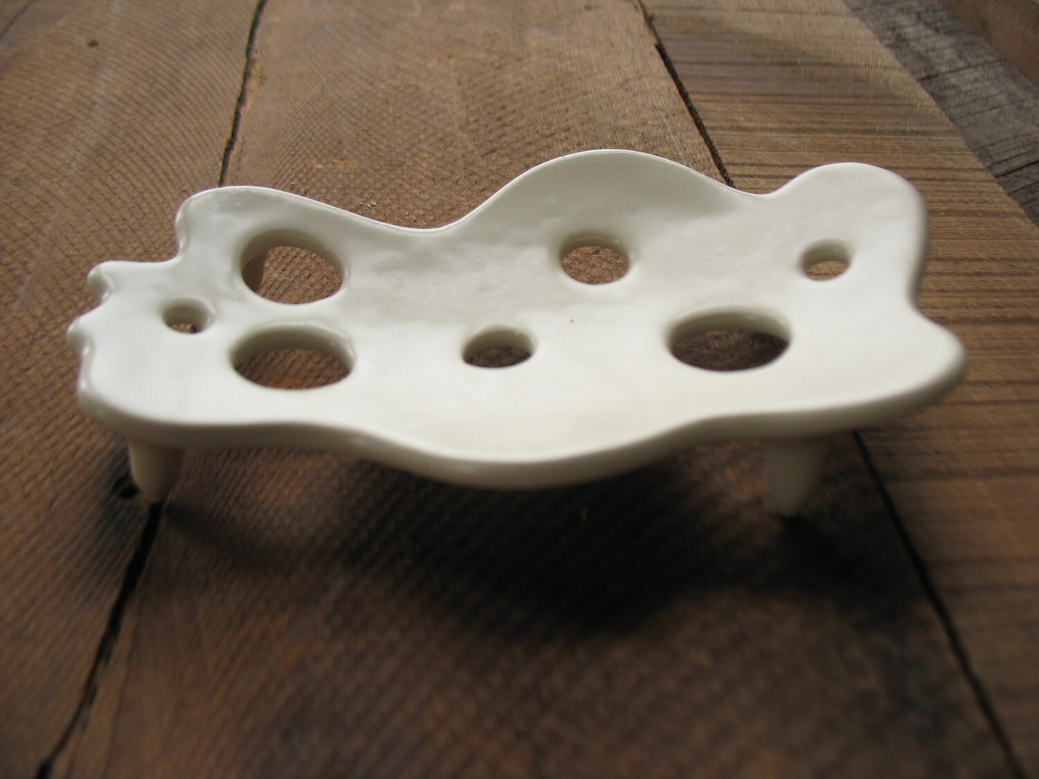 white soap dish by beedesignceramics on Etsy