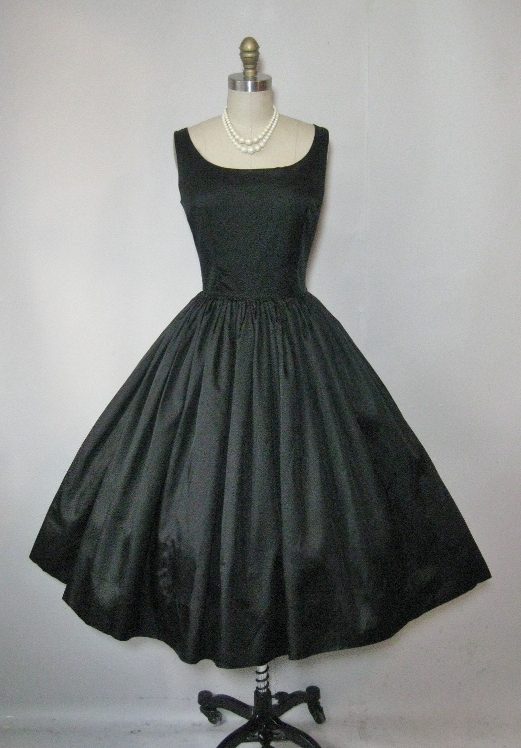 1950's Black Taffeta Elegant New Look Full Skirt Cocktail