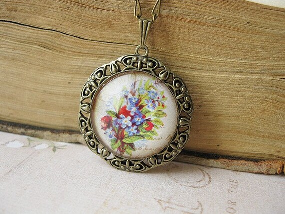 Items similar to Spring Flowers Necklace on Etsy