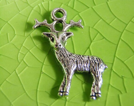 10 silver reindeer charms pendants deer christmas holiday 10 silver reindeer charms pendants deer christmas holiday
