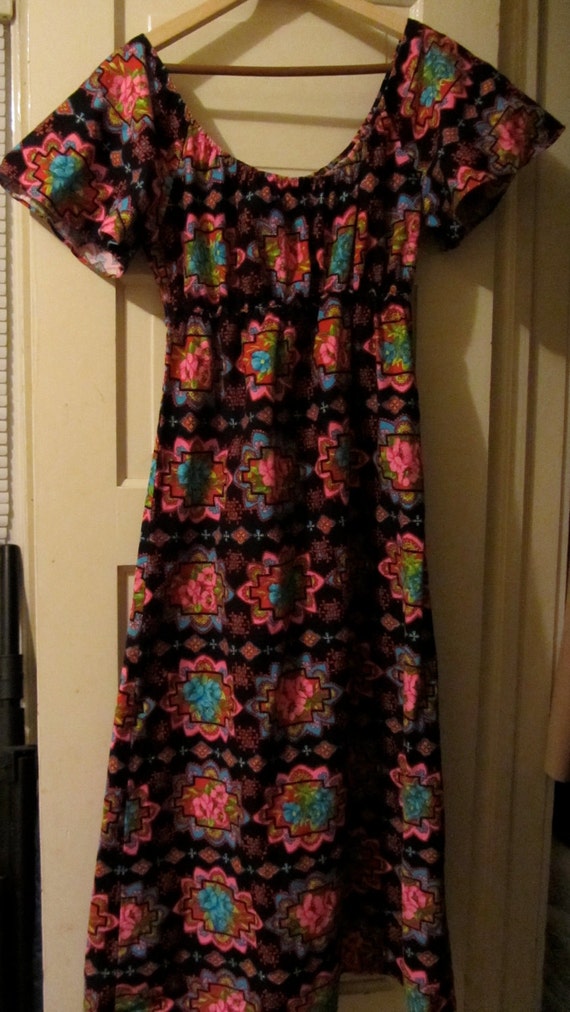 Vintage Hawaiian Long Patio Dress Muumuu Made in Hawaii Size