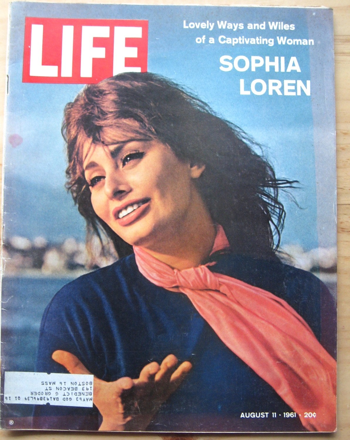 Life Magazine 11 August 1961 Sophia Loren