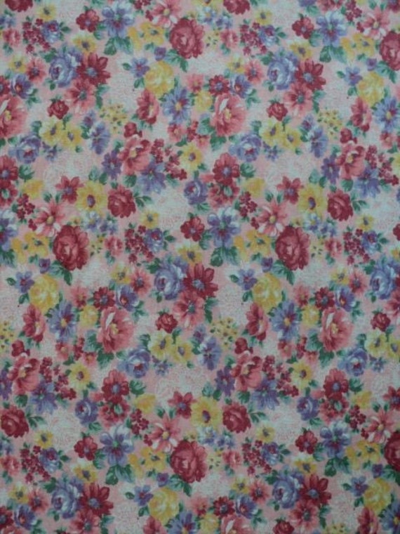 Items similar to Vintage - Pretty Pink, Yellow and Purple Floral Double ...