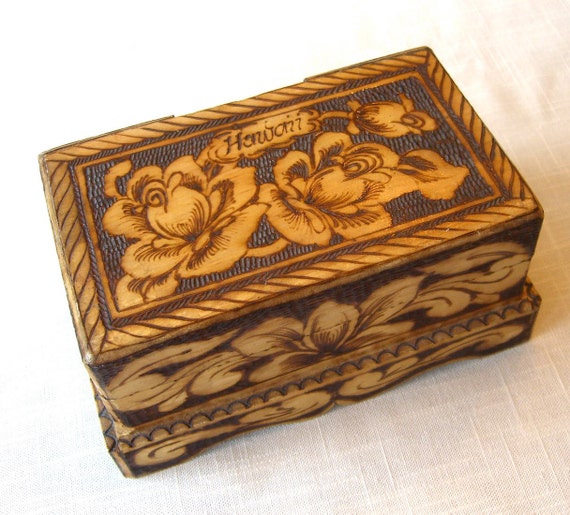 Carved Hawaiian Jewelry Box Souvenir Burnt Wood Pyrography
