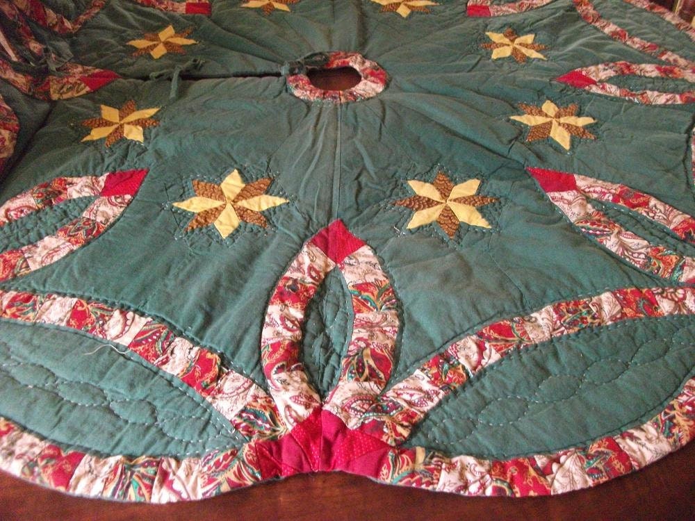 Vintage Christmas Tree Skirt by RicsRelics on Etsy