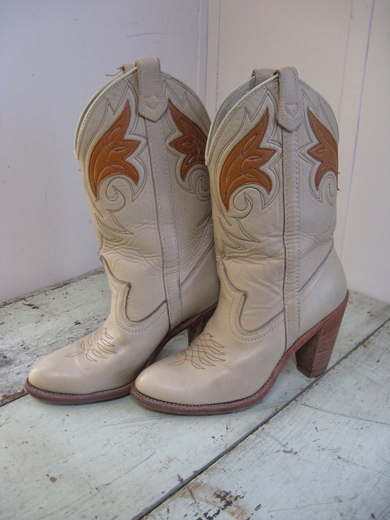 acme dingo ladies cowboy boots 6M stacked heel bone and camel