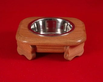 Elevated Dog Feeder, One Quart, Solid Oak Wood, 3 Inches High, FREE STAINING