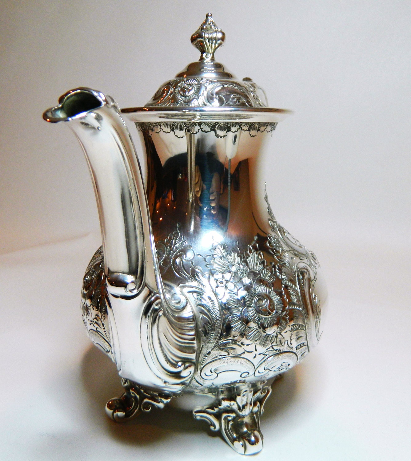Vintage Silver Tea Pot Coffee Pot Silver Plated Rare Reed and