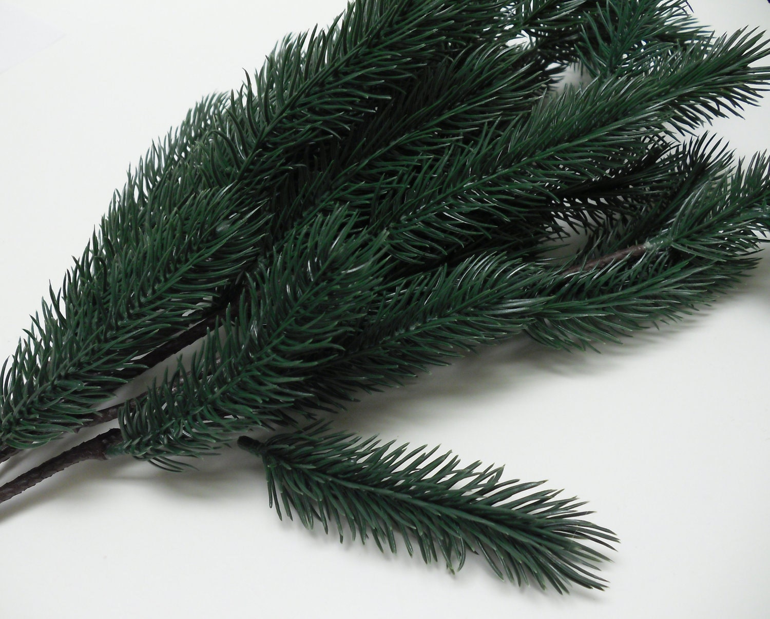 Artificial Pine Bough Artificial Greenery Leaves Foliage