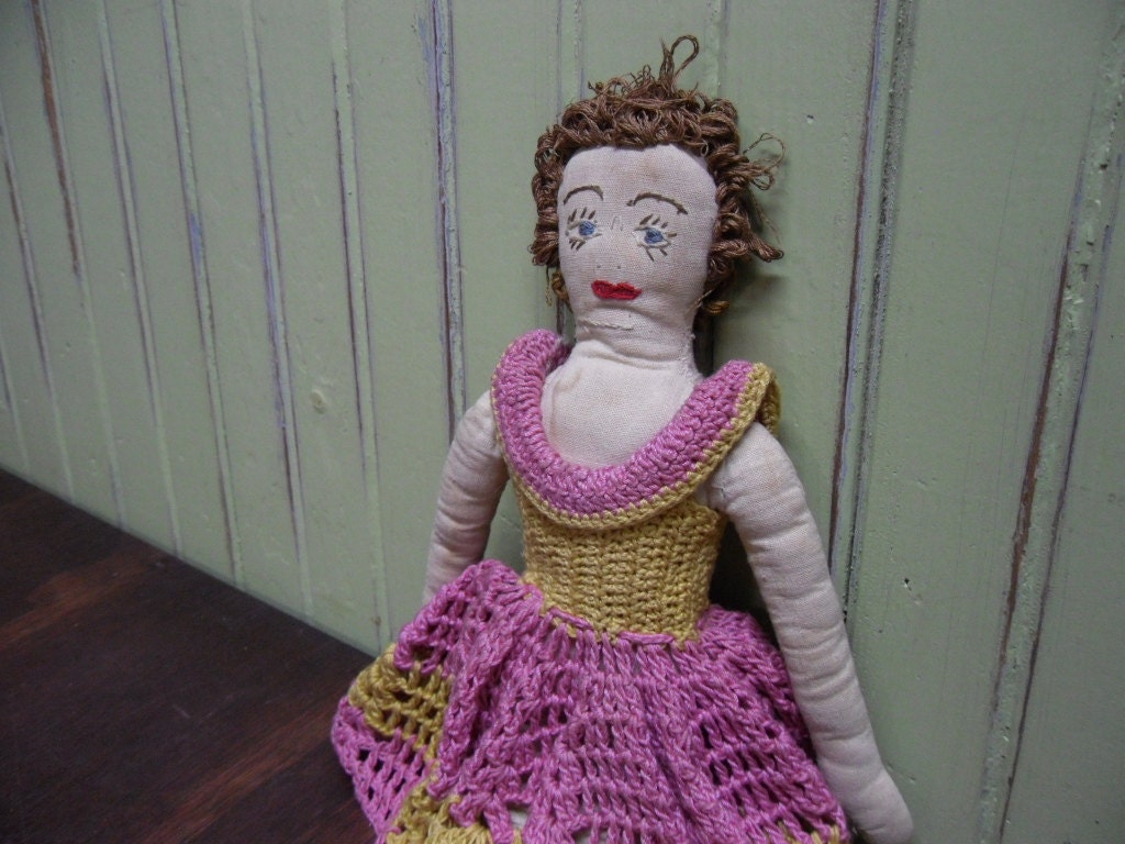 SALE......Vintage Rag Doll / 1930s Handmade Cloth Doll