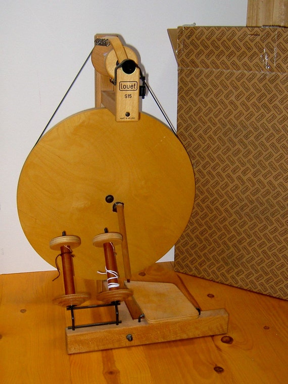 S15 Louet Spinning Wheel