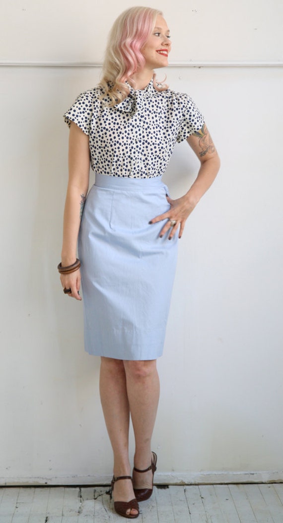 1950s Skirt // Pencil Me In // Vintage Pencil Skirt // 25 w