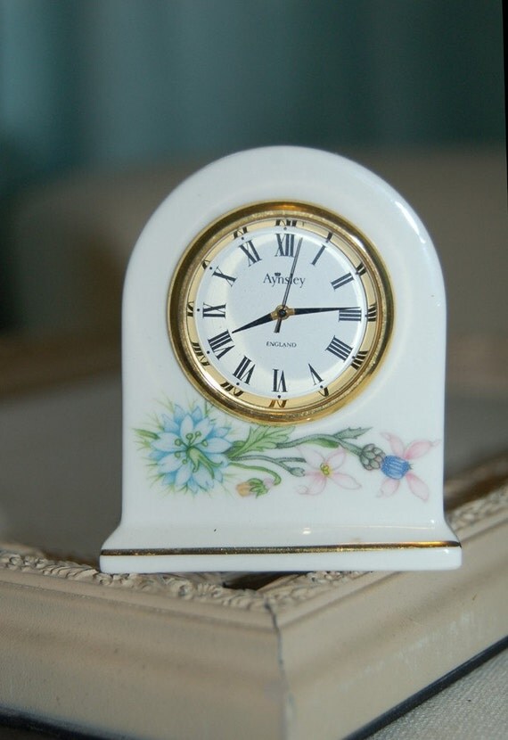 Aynsley. fine bone china clock