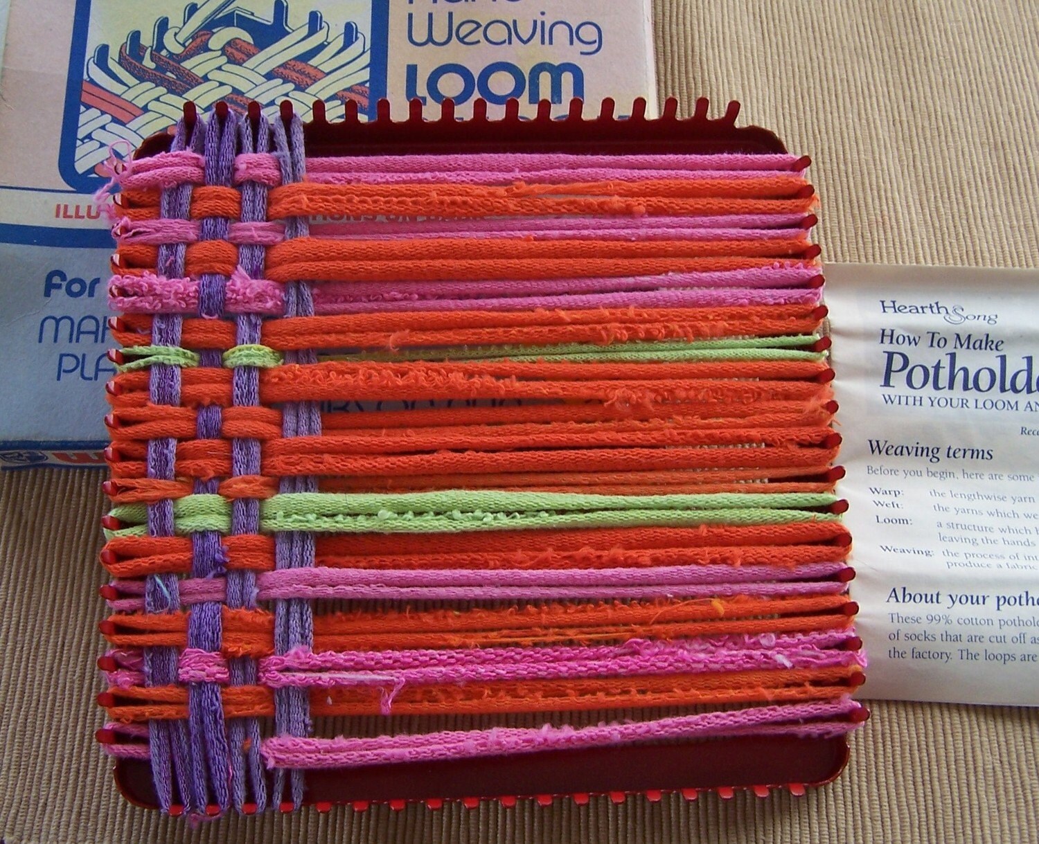 Hand Weaving Deluxe Metal Loom WNC 413 In Box Pot Holder