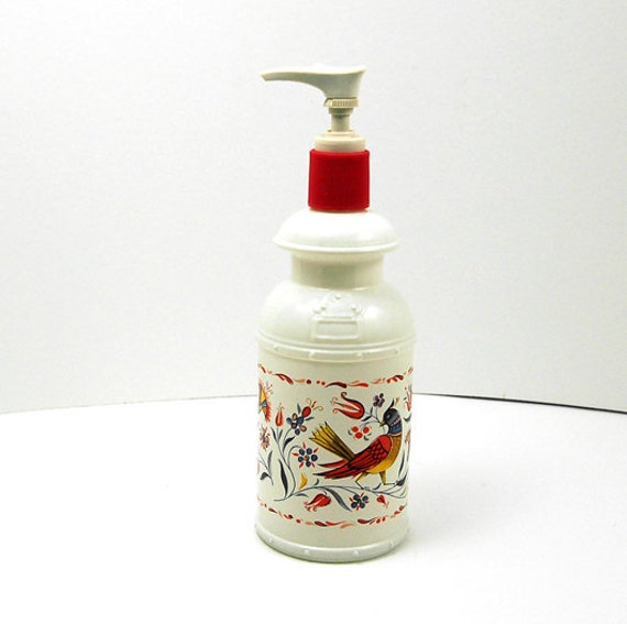 Vintage Avon Soap / Lotion Pump Dispenser