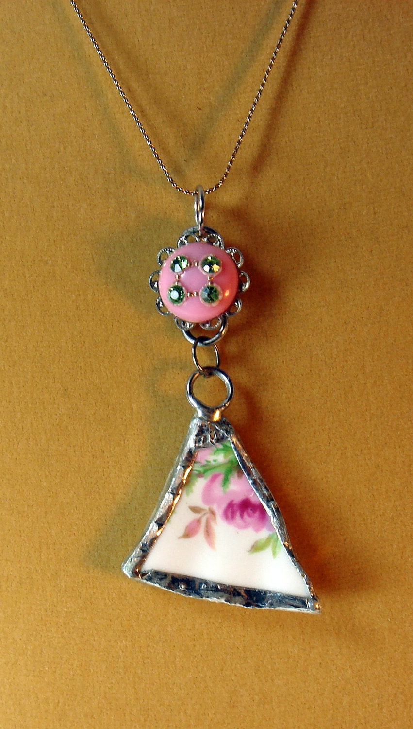 Recycled China Pendant Necklace Flowers