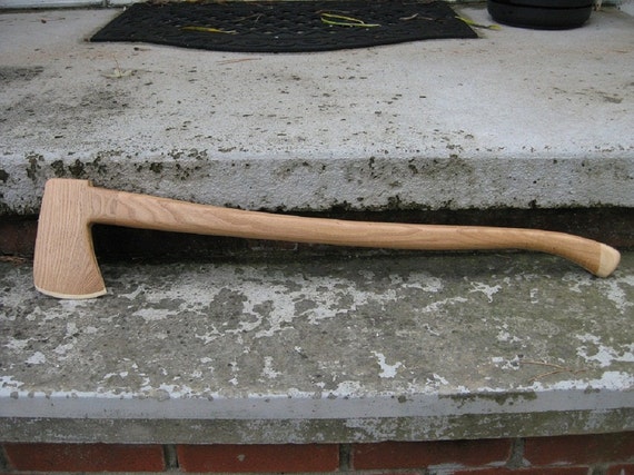 wooden-axe-life-size-made-of-oak-wood-and-poplar-wood