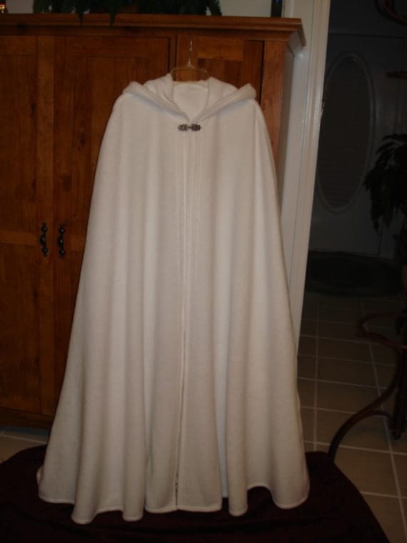 White Fleece Hooded Cloak Adult M by murf56dubois on Etsy