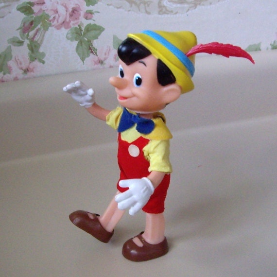 walt disney pinocchio doll