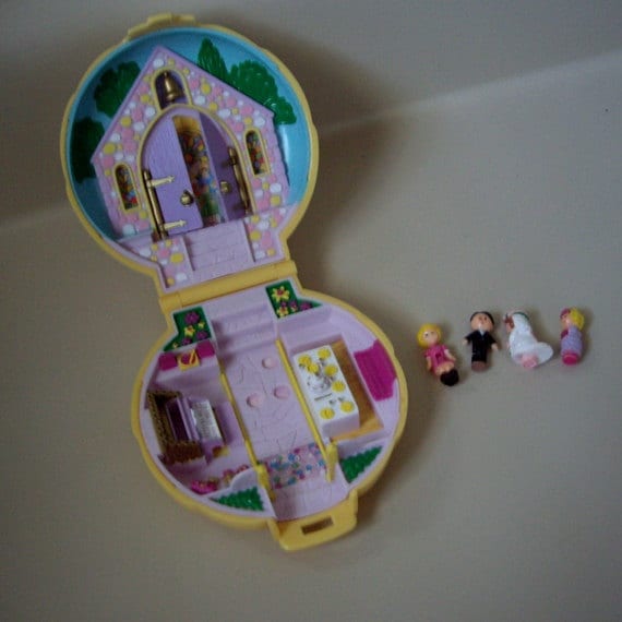 polly pocket case