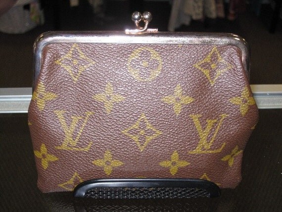 Louis Vuitton Vintage Kiss Lock Clutch Wallet by BoutiqueofJoy