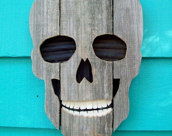 Skull made of recycled wood and plastic, upcycled fence wood