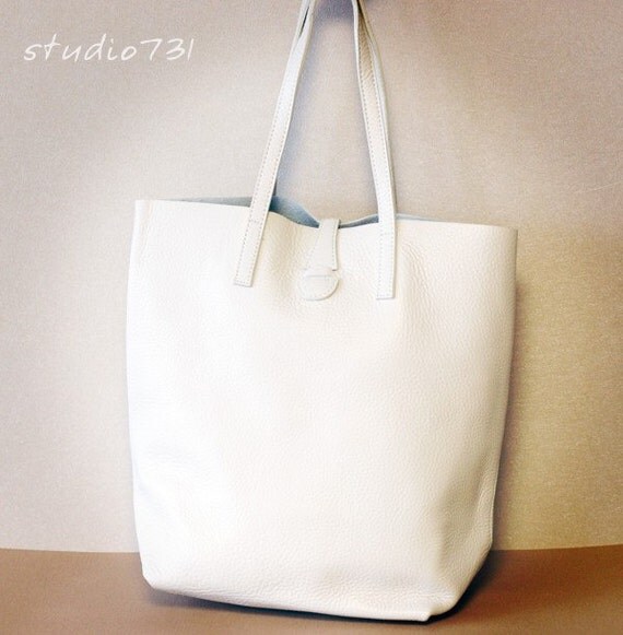 Simple Leather Shoulder Bag White by studio731 on Etsy