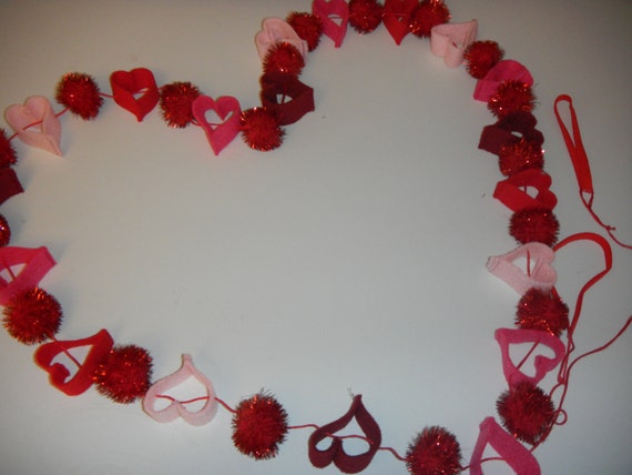 Items similar to Valentines day heart garland on Etsy