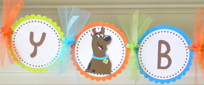 handmade SCOOBY DOO happy birthday party banner by plumcakeparties