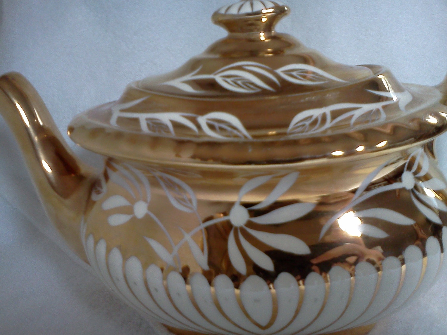 Gibsons of England Antique Teapot