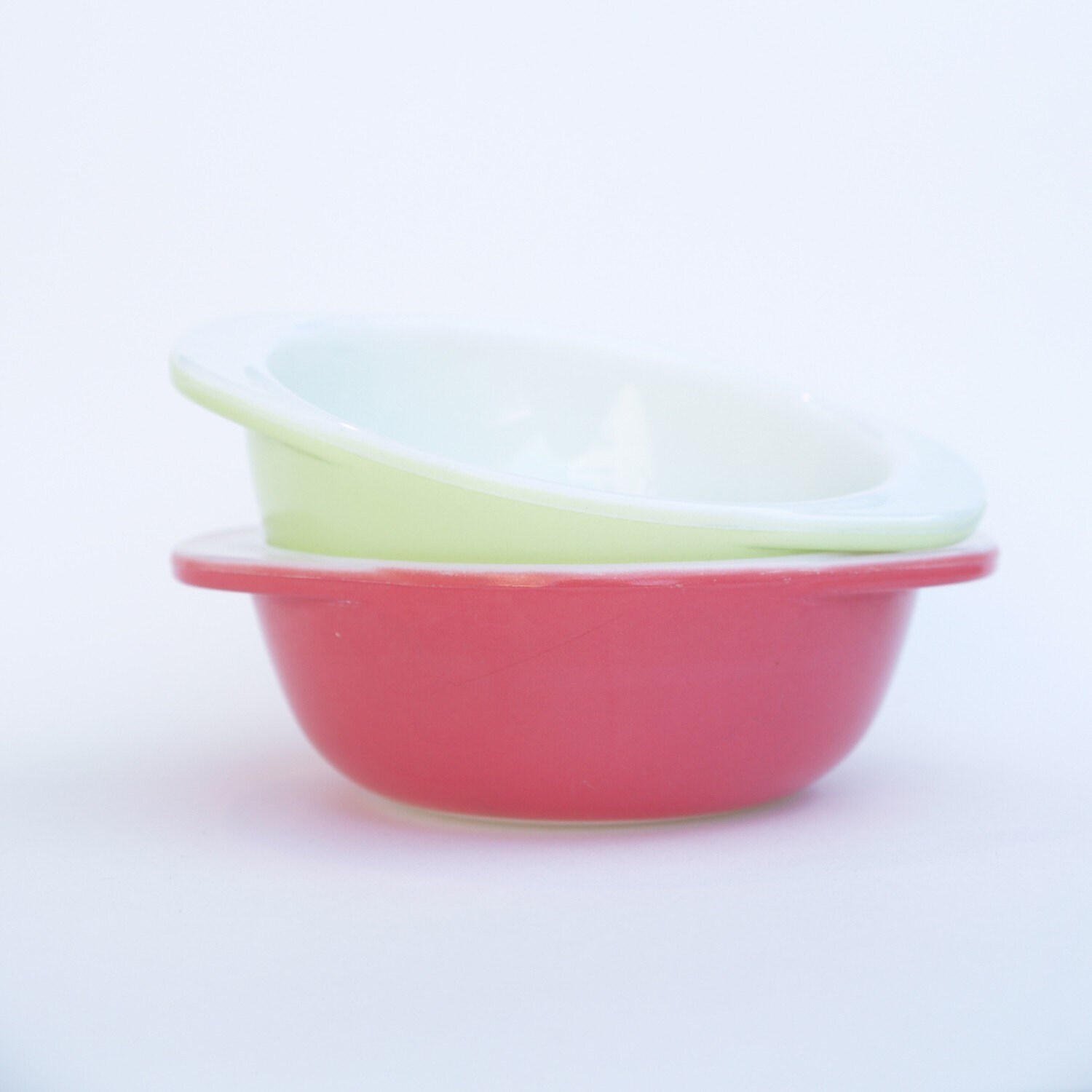 Vintage Pyrex Bowls Oven Freezer and Microwave Safe. by DovieMoon