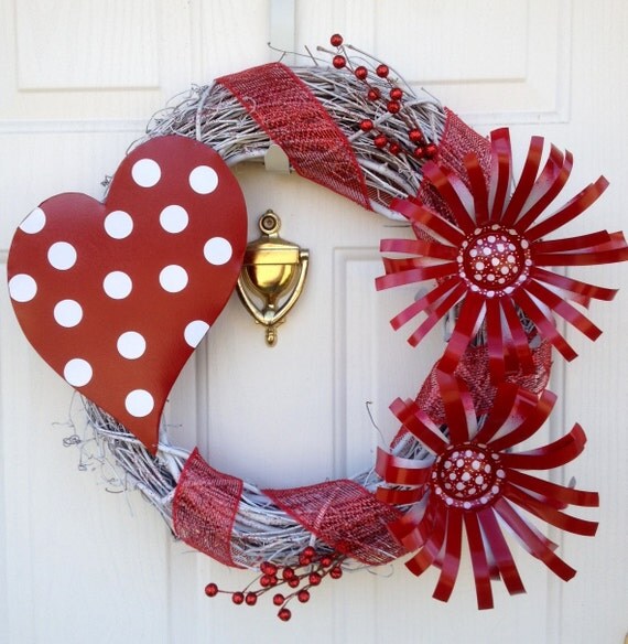 Items similar to Valentines Wreath with Can Flowers on Etsy