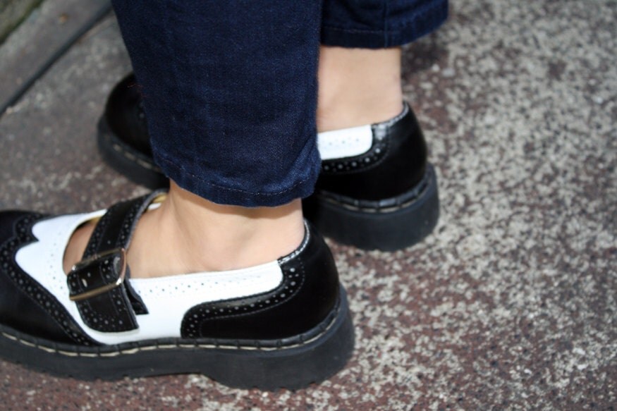 black and white mary jane shoes