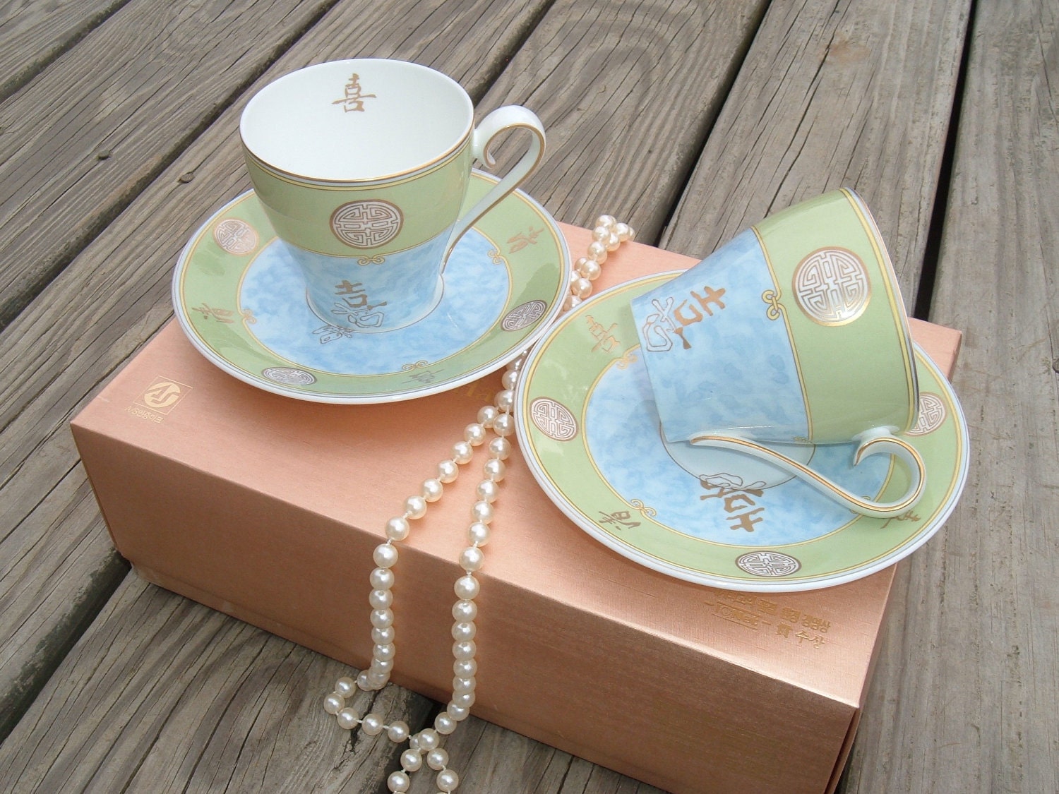 Vintage Hankook Fine Bone China Korea Teacups and Saucers set