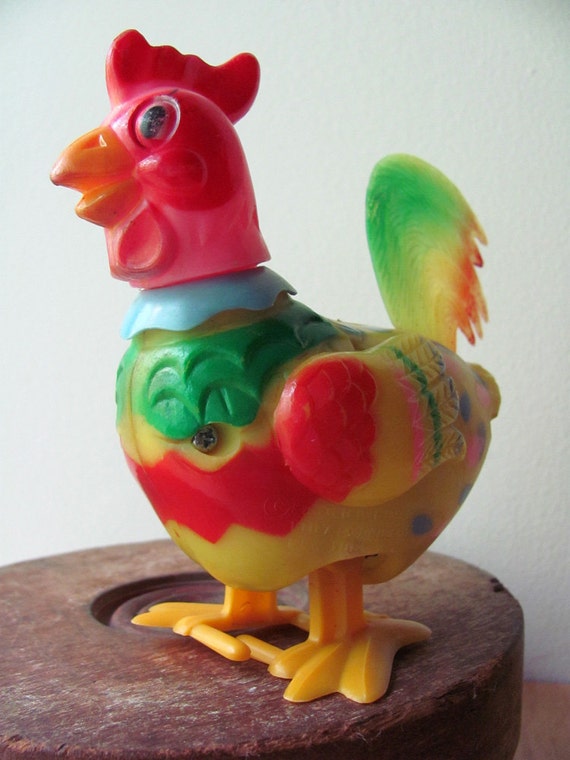Rooster wind up bobbing head vintage plastic toy. Marked