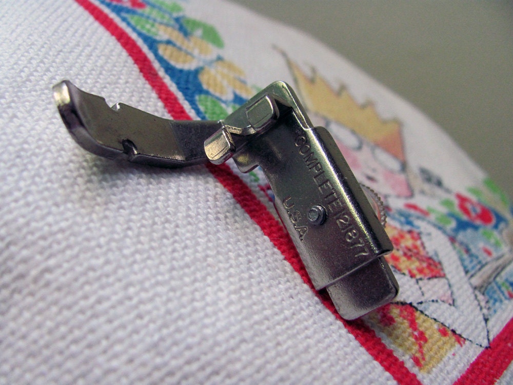 Singer Zipper Foot Attachment 121877. Made in USA. One of Many