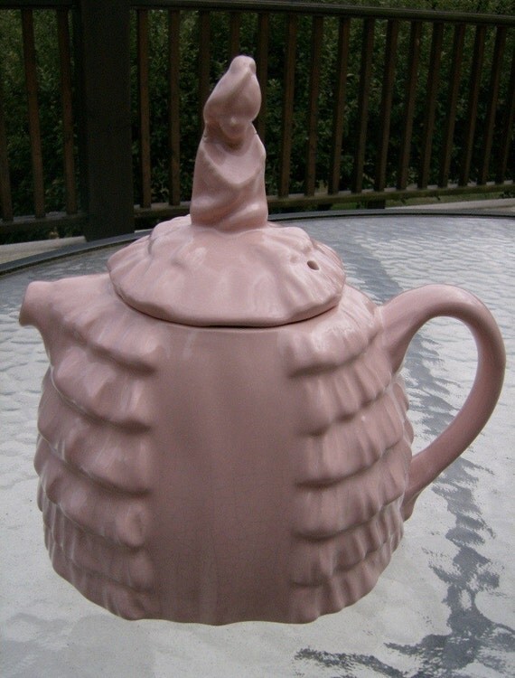 Sadler Crinoline Lady Teapot YEE DAINTEE LADYEE Graceful