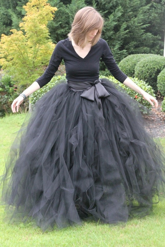 Jupe tutu noire pour adultes, sur Etsy.