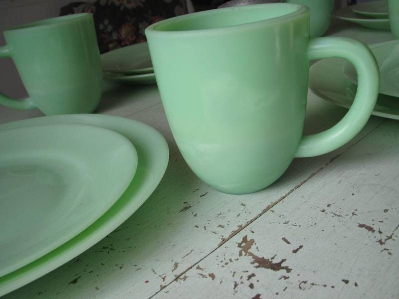 Vintage 12 Piece Jadeite Dish Set Four Place Settings