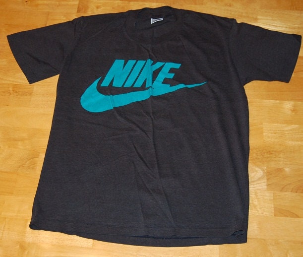 Nike Swoosh Gray Tag Vintage T-Shirt M by PreserveVintage