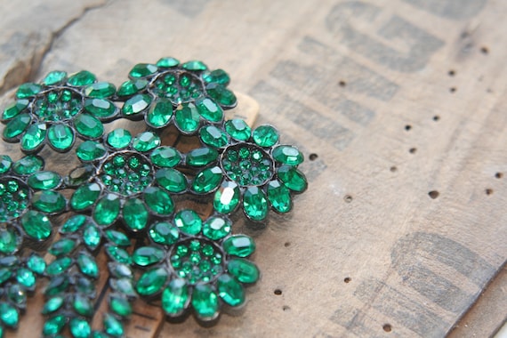 Emerald Green Rhinestone Brooch