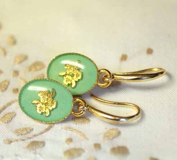 Mint green velvet earring Victorian shabby chic vintage