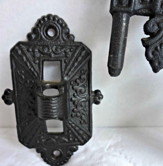 Vintage Wilton Cast Iron Oil Lamp Wall Bracket Wall Hanging