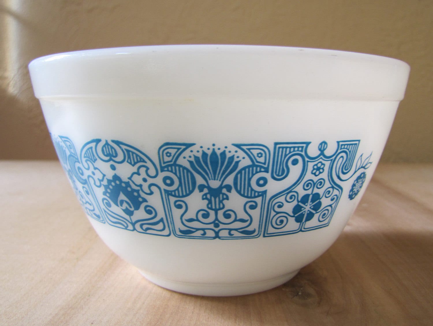 Vintage Pyrex Bowl Blue Horizon Pattern 1 1/2 by itsverilyvintage